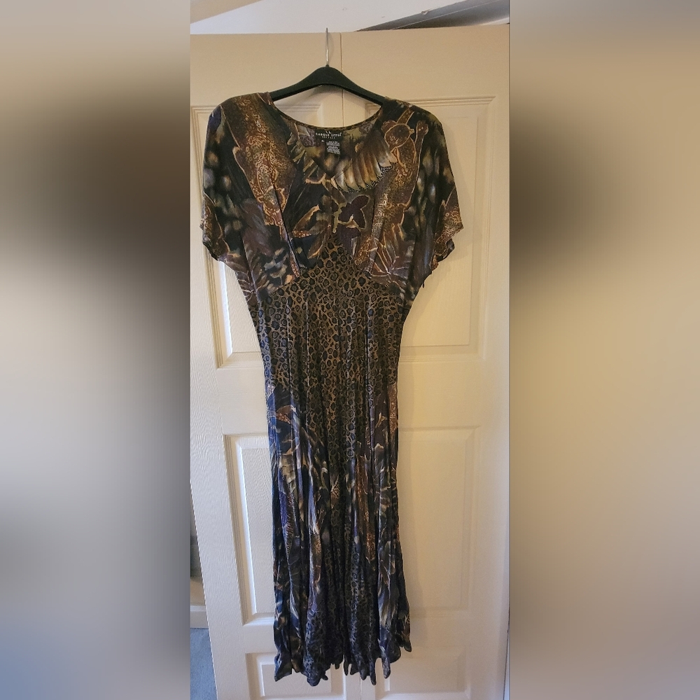 Dress - Picture 2 of 3